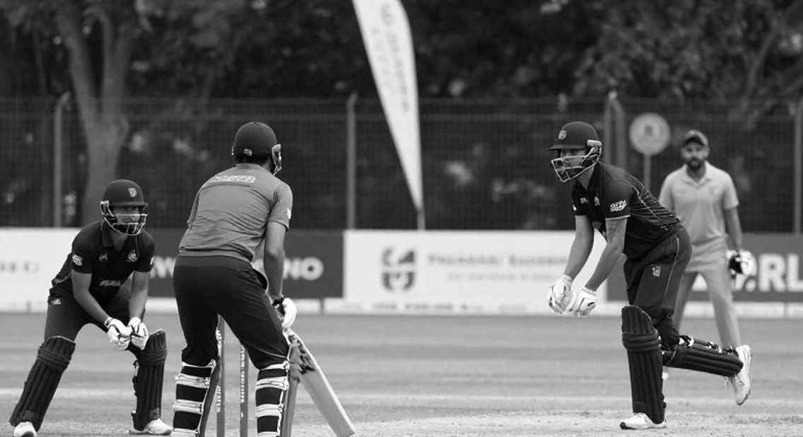 When Blockchain Enters the Cricket Training Ground: Bodies, Contracts and a New Transparency When Blockchain Enters the Cricket Training Ground: Bodies, Contracts and a New Transparency